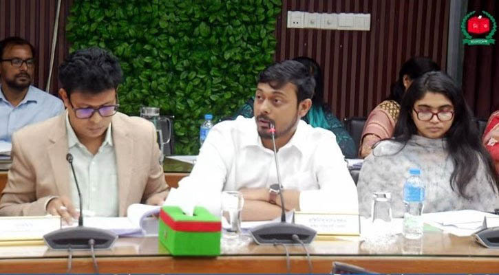 ইসি’র সংলাপ : ‘জোট করলেও নিজ প্রতীকেই ভোট’ সিদ্ধান্তে অটল থাকার অনুরোধ এনসিপির